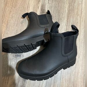 Everlane Black Ankle Rain Boots